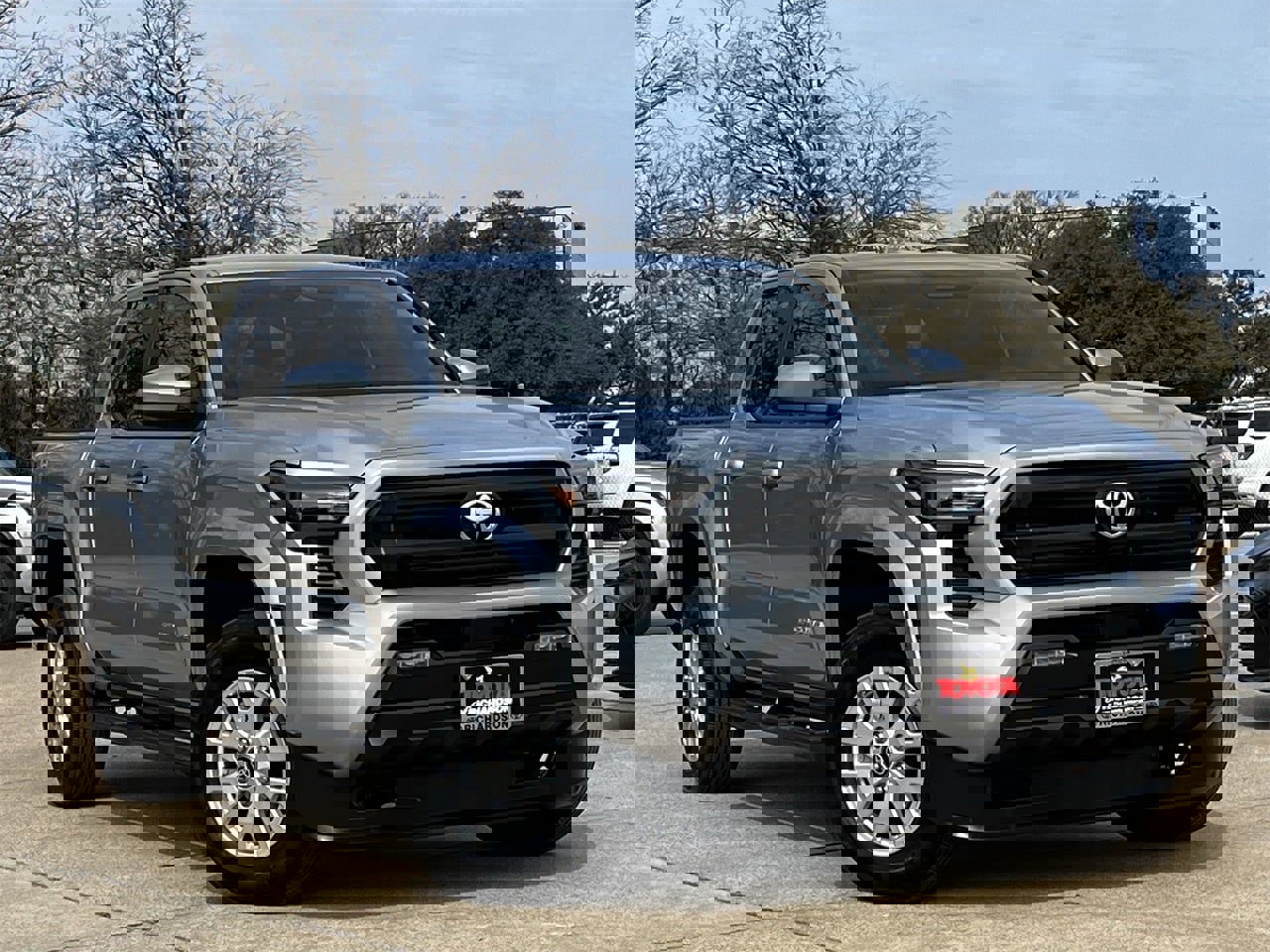 Used 2025 Toyota Tacoma SR5 image 2