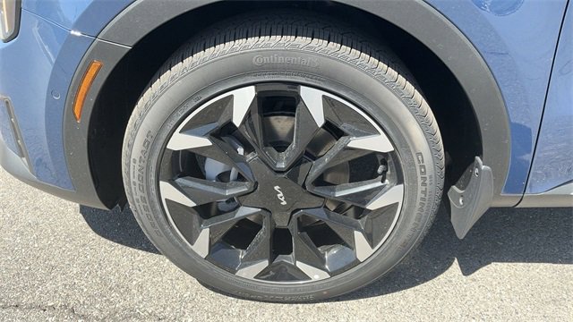 Used 2025 Kia Sorento SX image 11