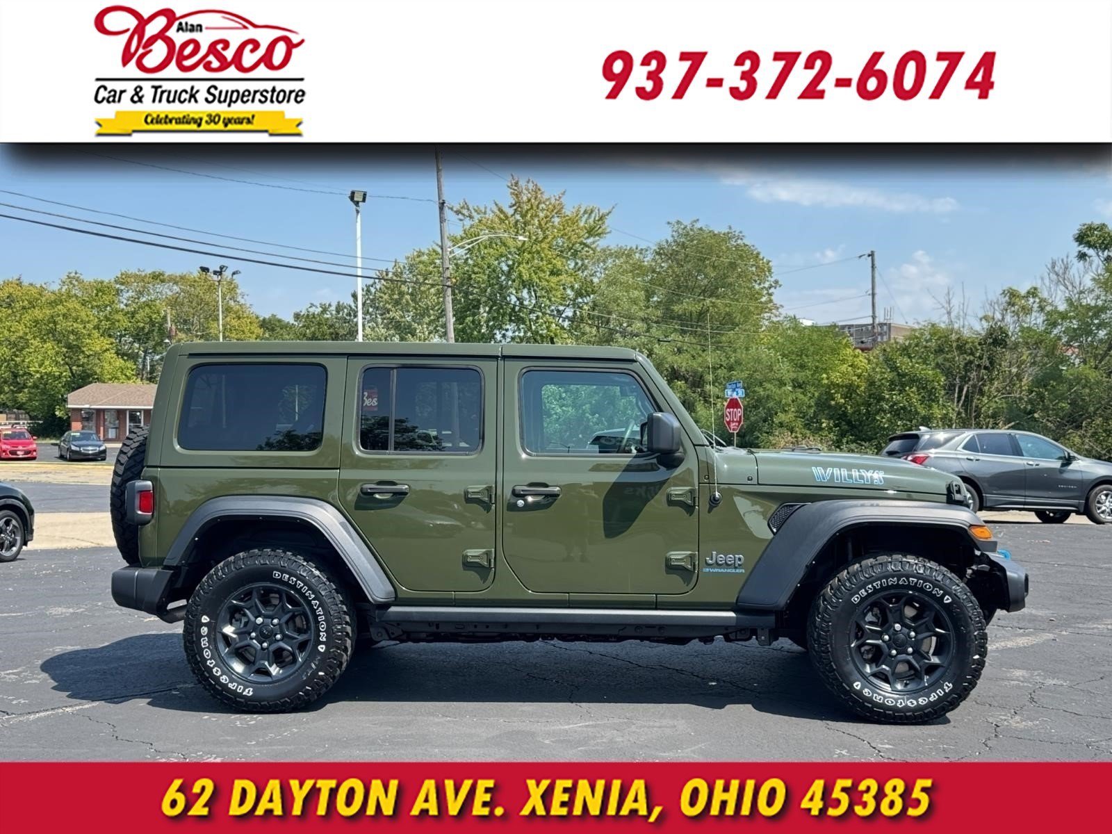 Used 2023 Jeep Wrangler Unlimited w/ Cold Weather Group AWD/4WD image 3