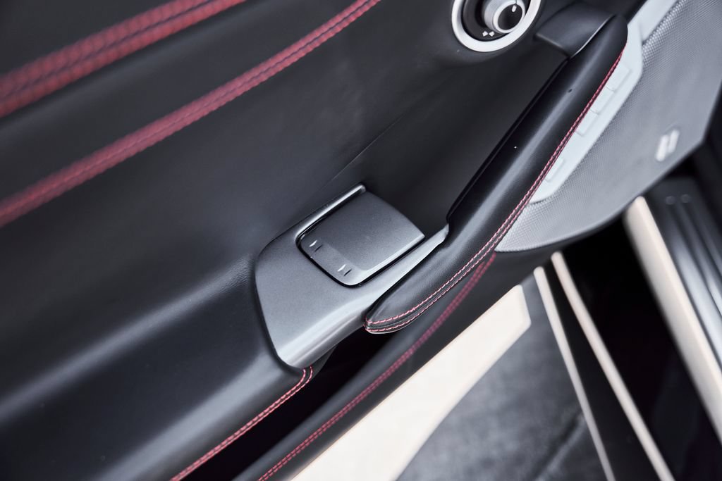 Used 2020 Ferrari Portofino RWD image 35