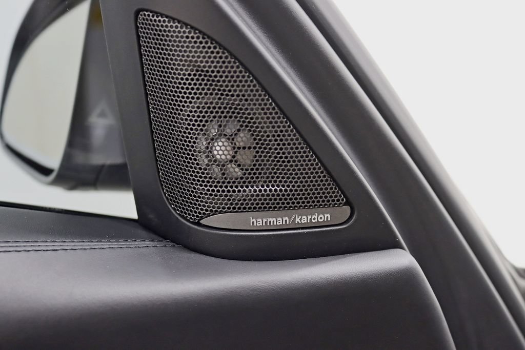 Used 2016 BMW M3 RWD image 35