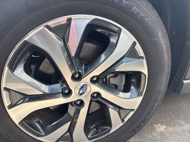 Used 2020 Subaru Outback Limited image 3