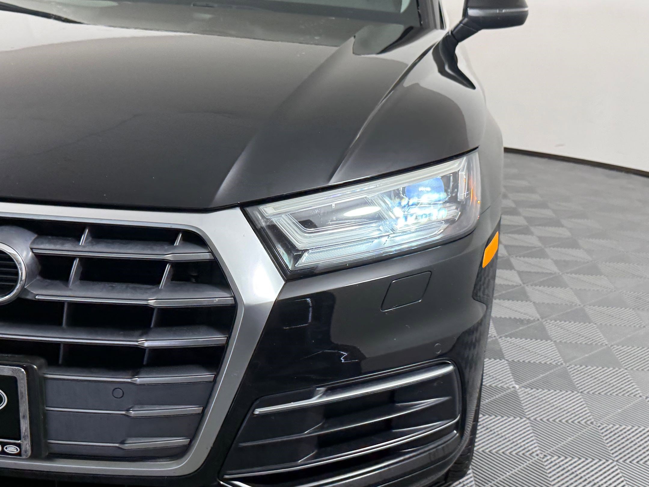 Used 2019 Audi Q5 2.0T Premium Plus w/ Premium Plus Package AWD/4WD image 12