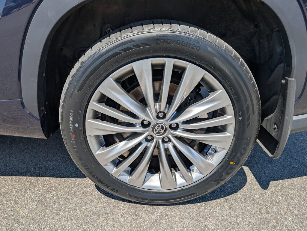 Used 2021 Toyota Highlander Platinum AWD/4WD image 12