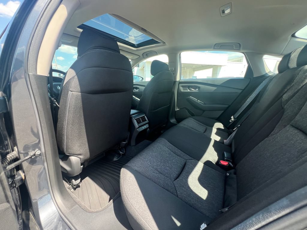 Used 2025 Honda Accord SE image 29