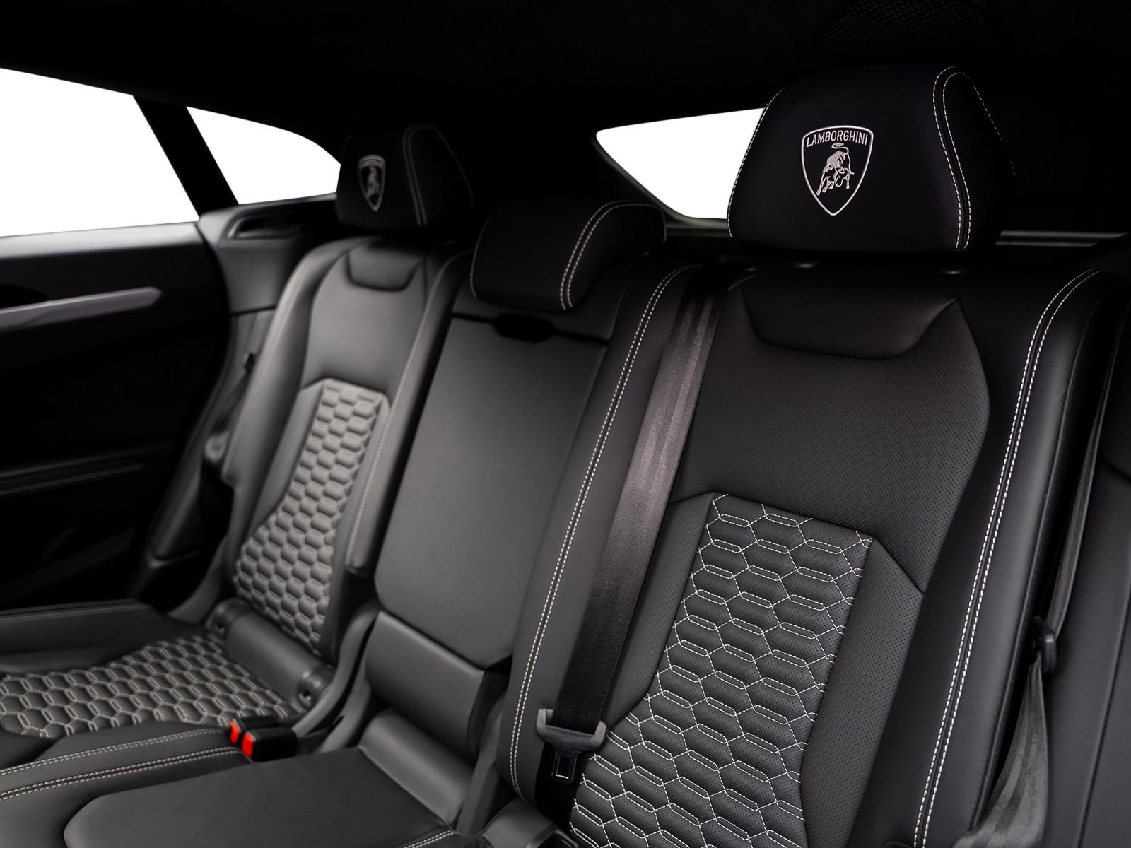 Used 2020 Lamborghini Urus image 37