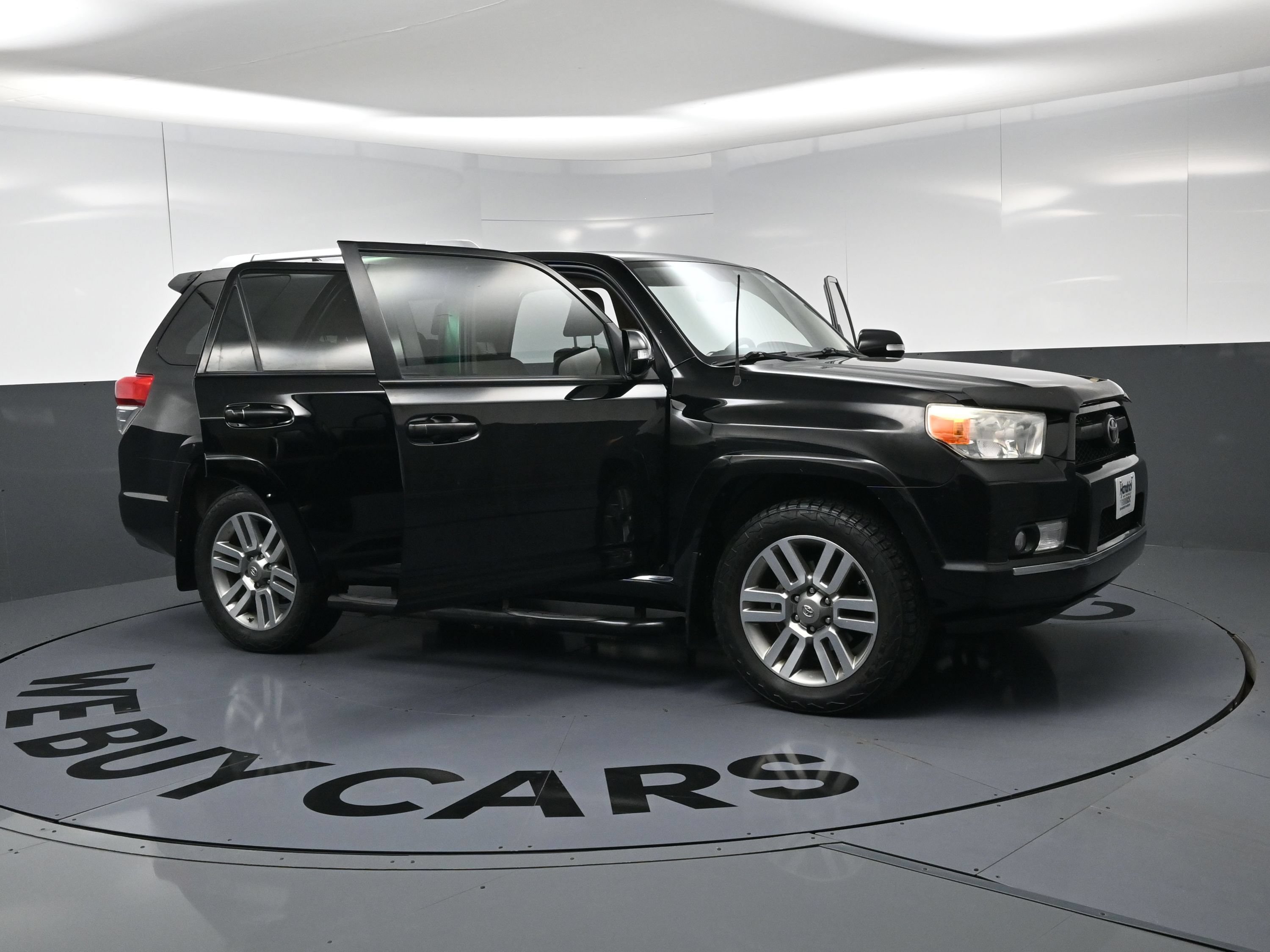 Used 2012 Toyota 4Runner Limited AWD/4WD image 23