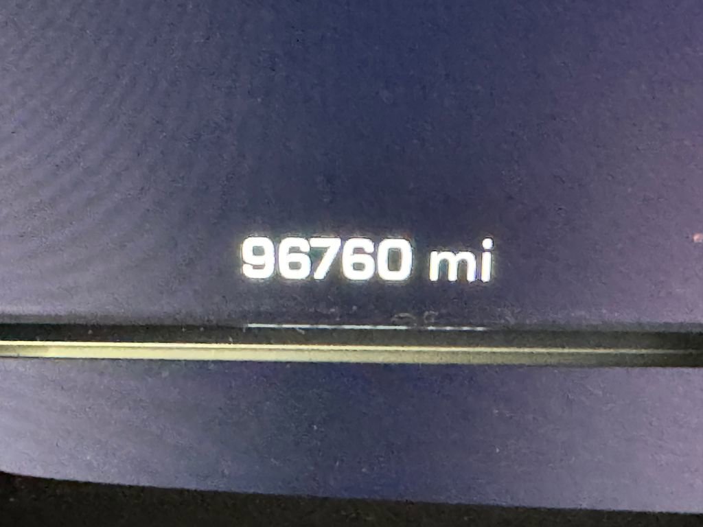 Used 2022 Chevrolet Suburban LT image 20