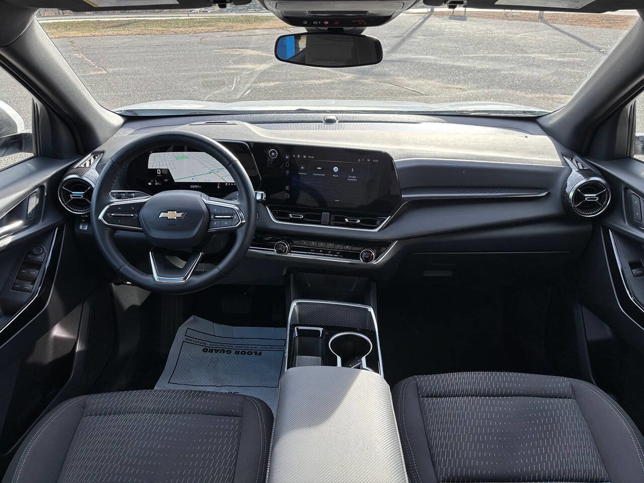 Used 2025 Chevrolet Equinox LT image 19