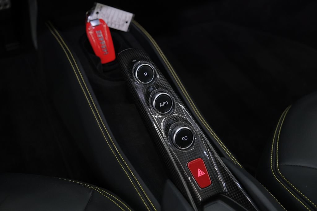 Used 2022 Ferrari F8 Tributo RWD image 46