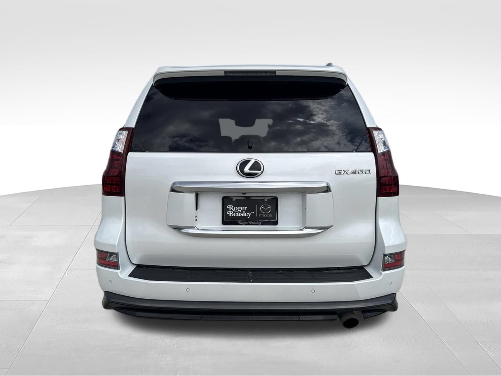 Used 2022 Lexus GX 460 Luxury w/ Sport Design Package AWD/4WD image 6