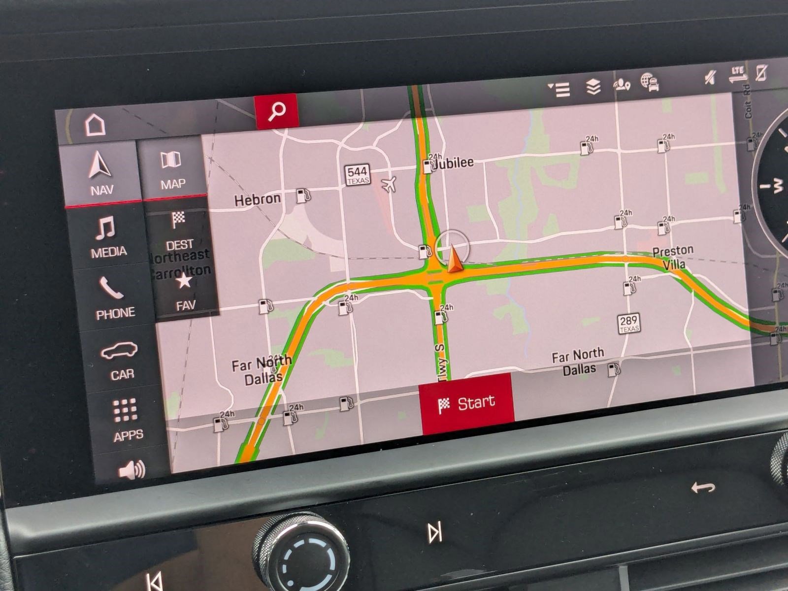 Certified 2025 Porsche Macan image 17