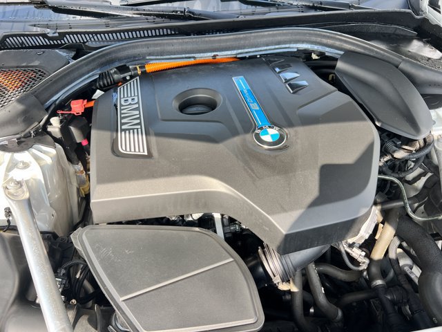 Used 2019 BMW 530e xDrive AWD/4WD image 33