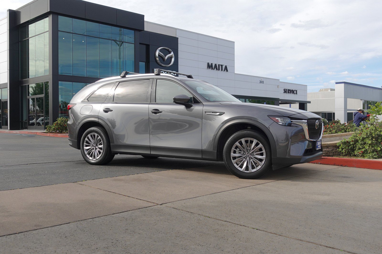 Used 2024 MAZDA CX-90 Plug-In Hybrid w/ Preferred image 4