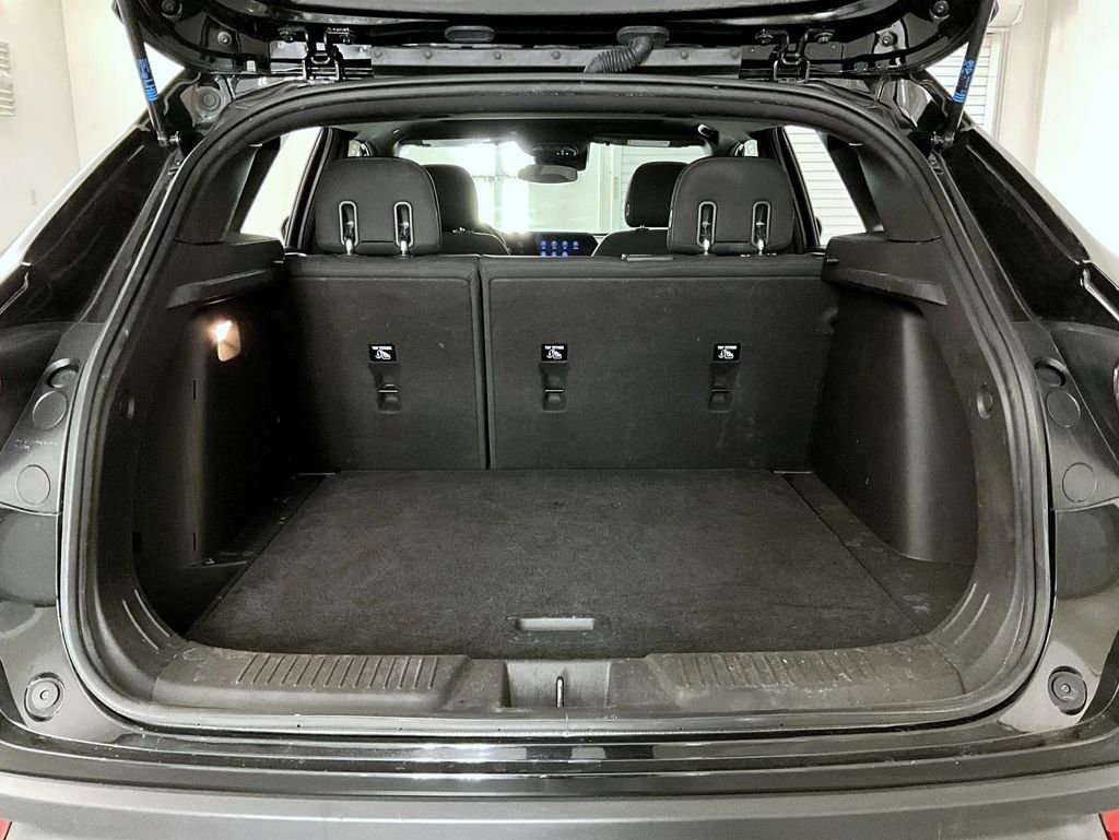 Certified 2024 Chevrolet Trax RS w/ Sunroof Package image 21