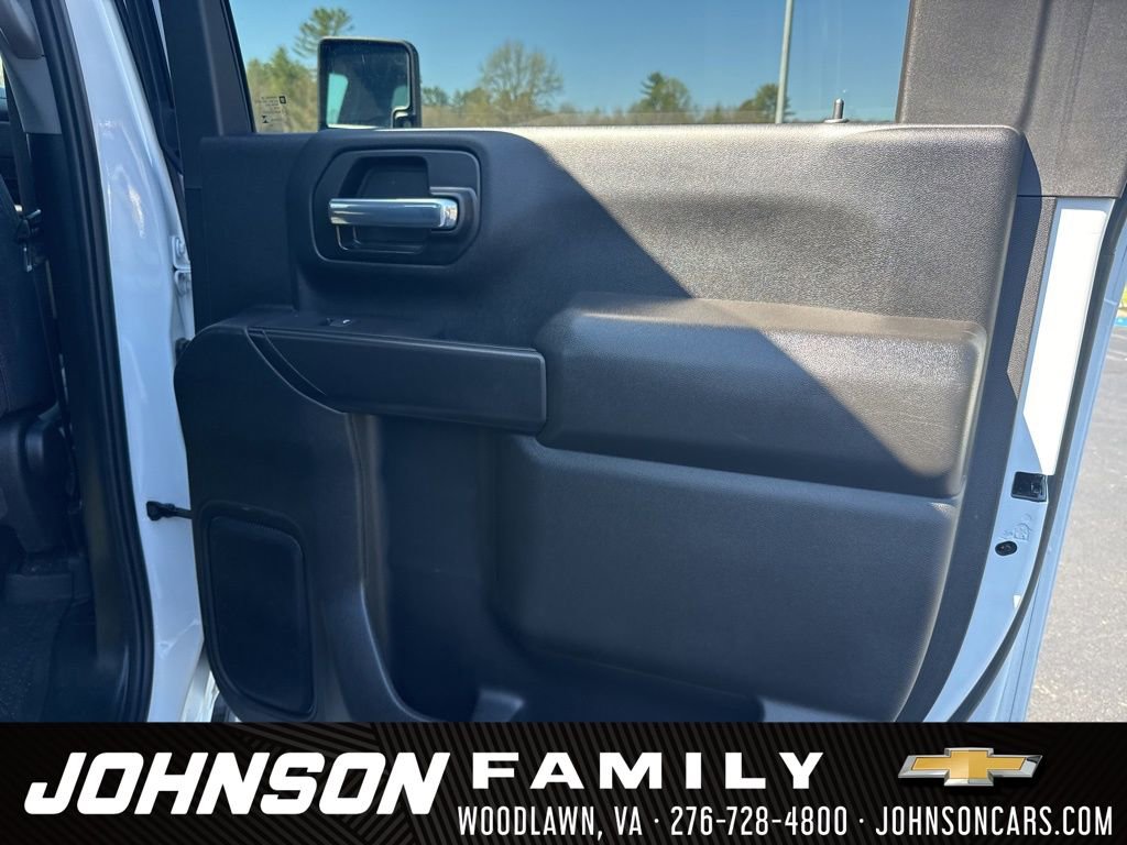 Used 2025 Chevrolet Silverado 2500 Custom w/ Custom Value Package image 29
