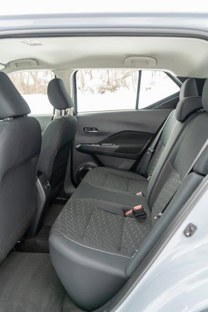 Used 2023 Nissan Kicks SV image 12