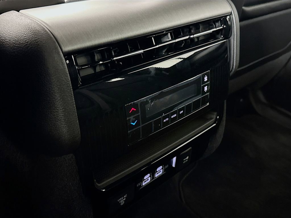 New 2025 Jeep Wagoneer 4WD image 27