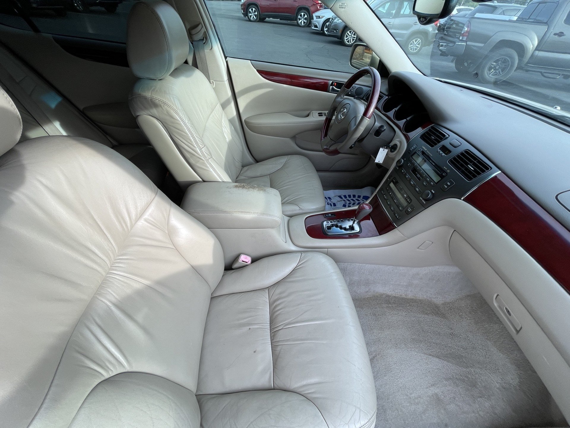 Used 2004 Lexus ES 330 FWD image 25