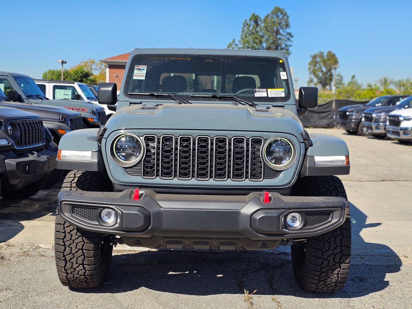 New 2026 Jeep Gladiator Rubicon w/ Steel Power Dome Hood Package AWD/4WD image 2