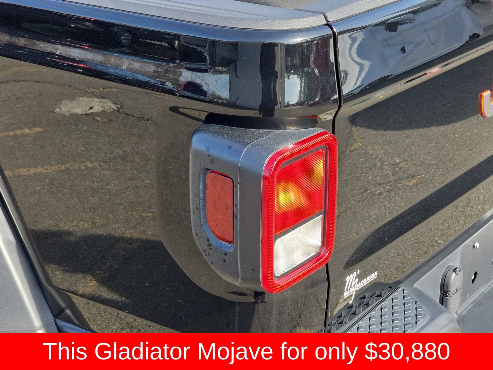 Used 2022 Jeep Gladiator Mojave w/ Cold Weather Group image 42