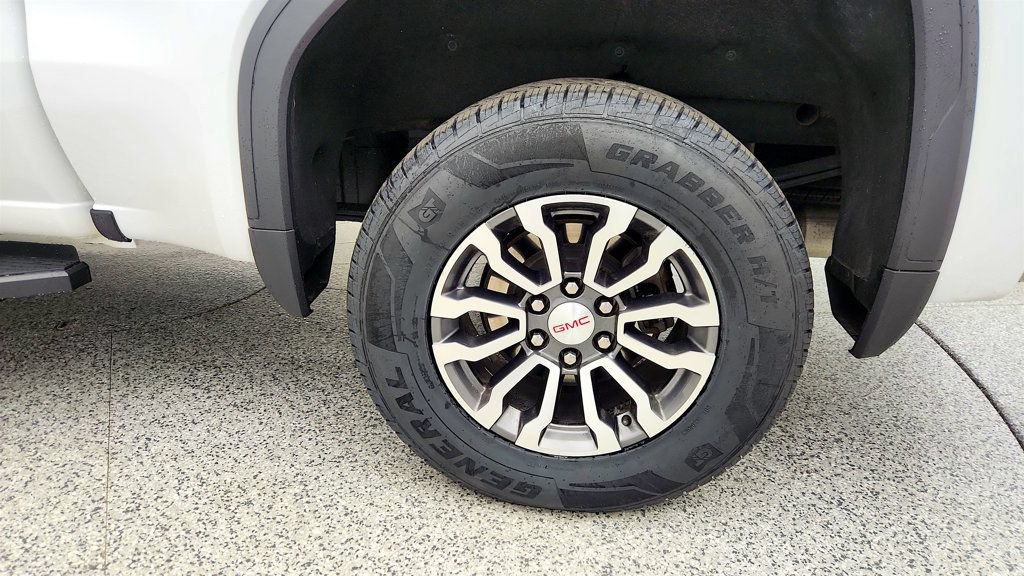 Used 2023 GMC Sierra 1500 AT4 AWD/4WD image 9