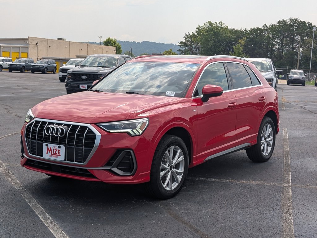 Used 2025 Audi Q3 2.0T Premium AWD/4WD image 3
