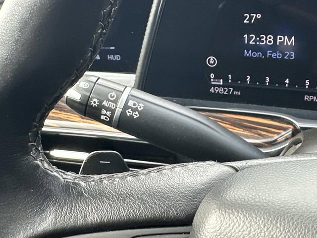 Used 2021 Cadillac Escalade Premium Luxury AWD/4WD image 26