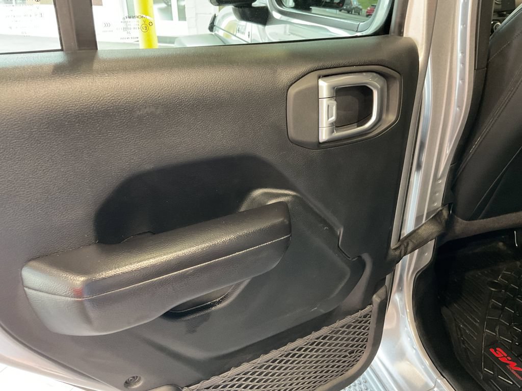 Used 2020 Jeep Wrangler Unlimited Sport S w/ Sun And Sound Package AWD/4WD image 30