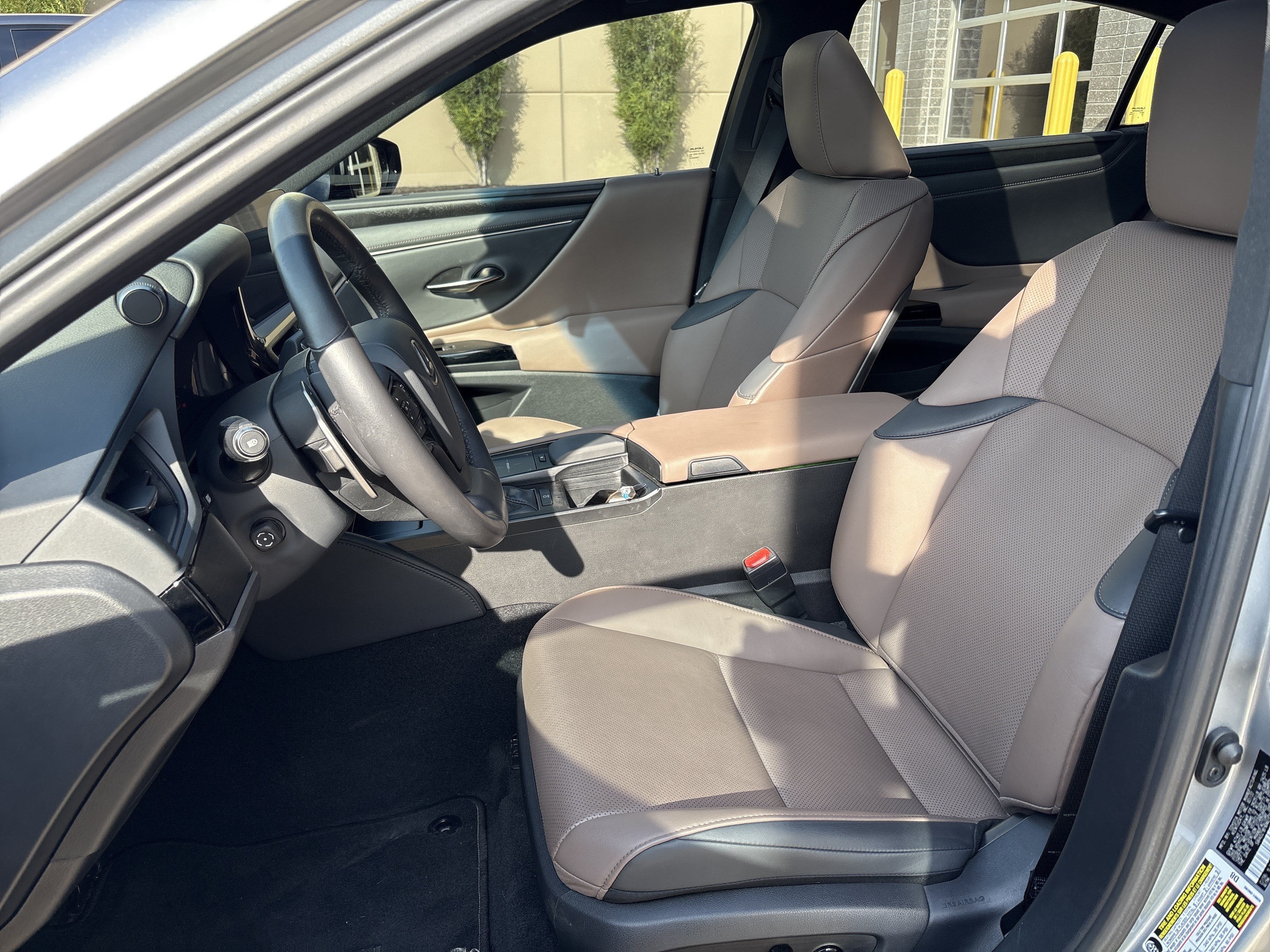 Certified 2022 Lexus ES 350 w/ Premium Package FWD image 16