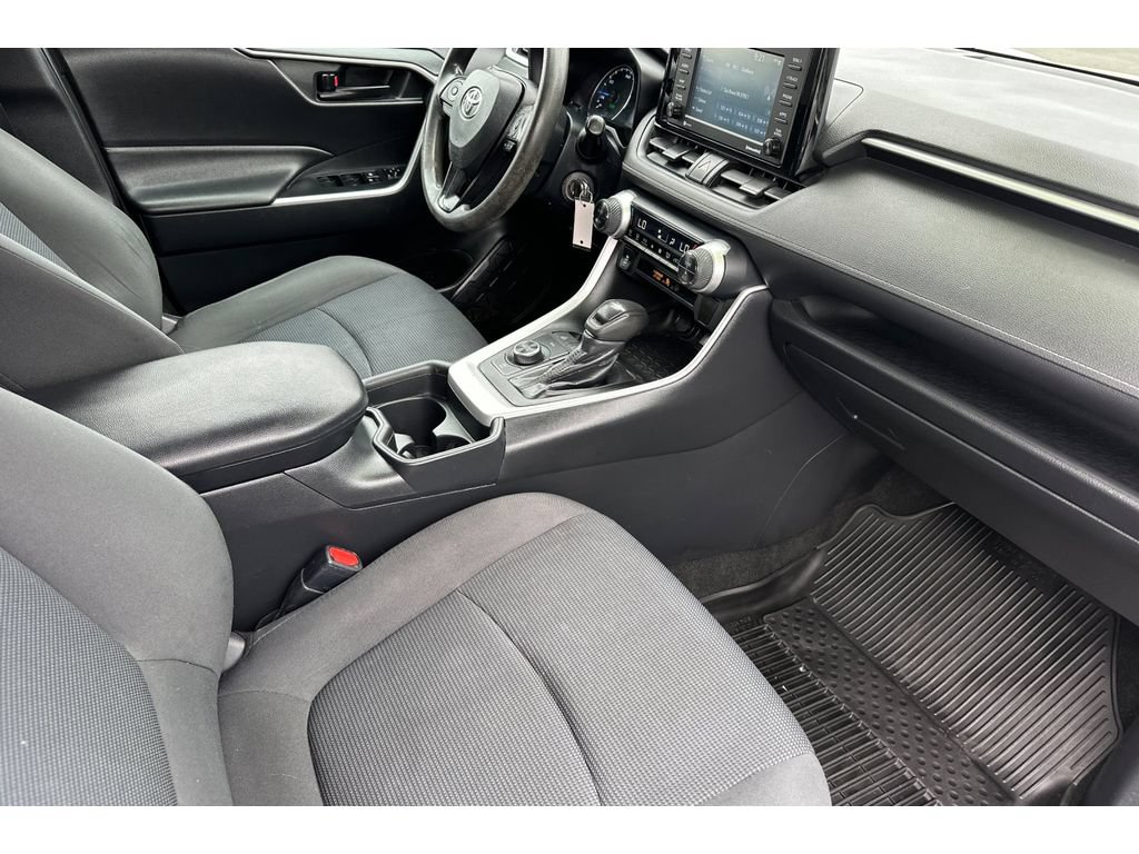 Certified 2020 Toyota RAV4 LE AWD/4WD image 18