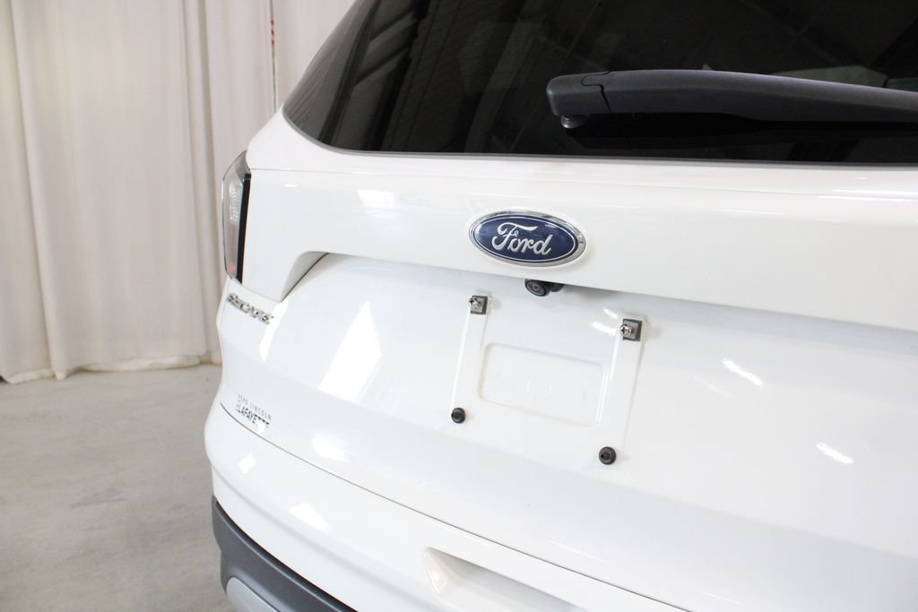 Used 2018 Ford Escape SE FWD image 31
