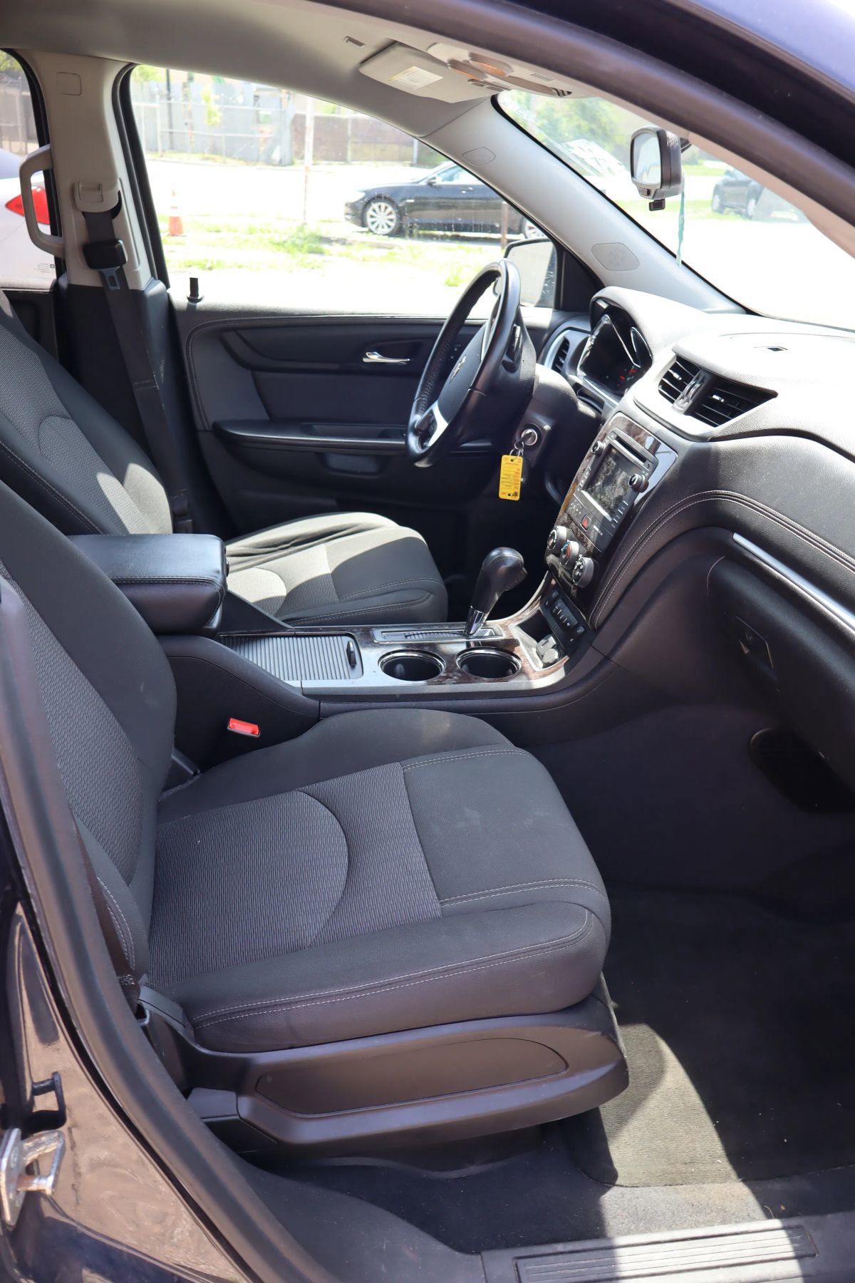 Used 2016 Chevrolet Traverse LT w/ Style and Technology Package image 12