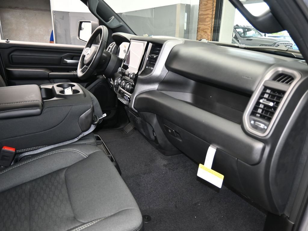 New 2026 RAM 1500 Classic Warlock image 41