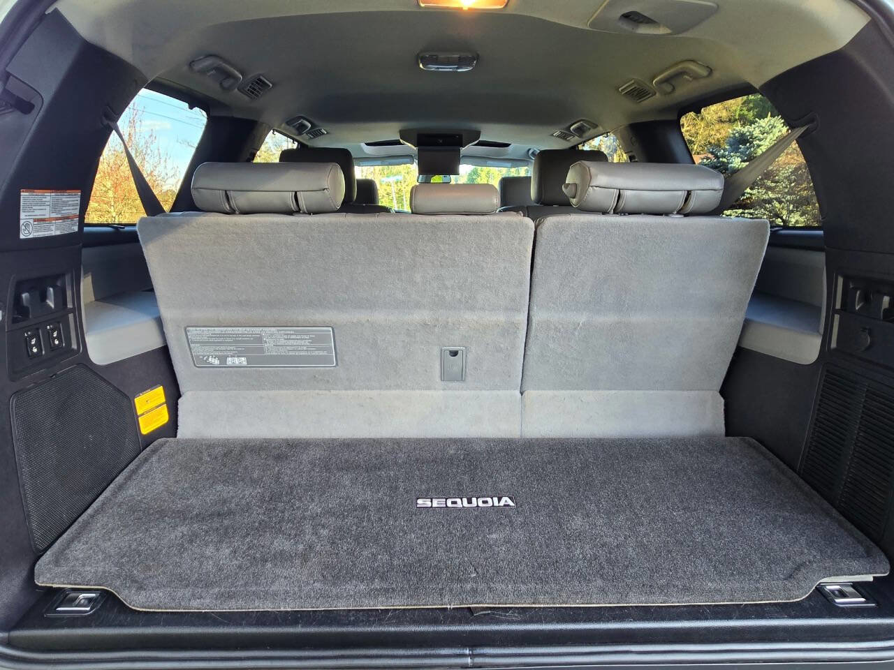 Used 2016 Toyota Sequoia Platinum image 20