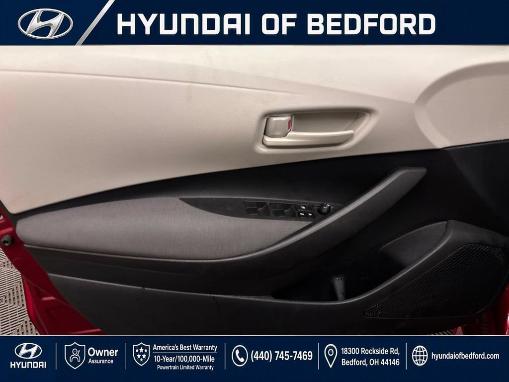 Used 2025 Toyota Corolla LE FWD image 13