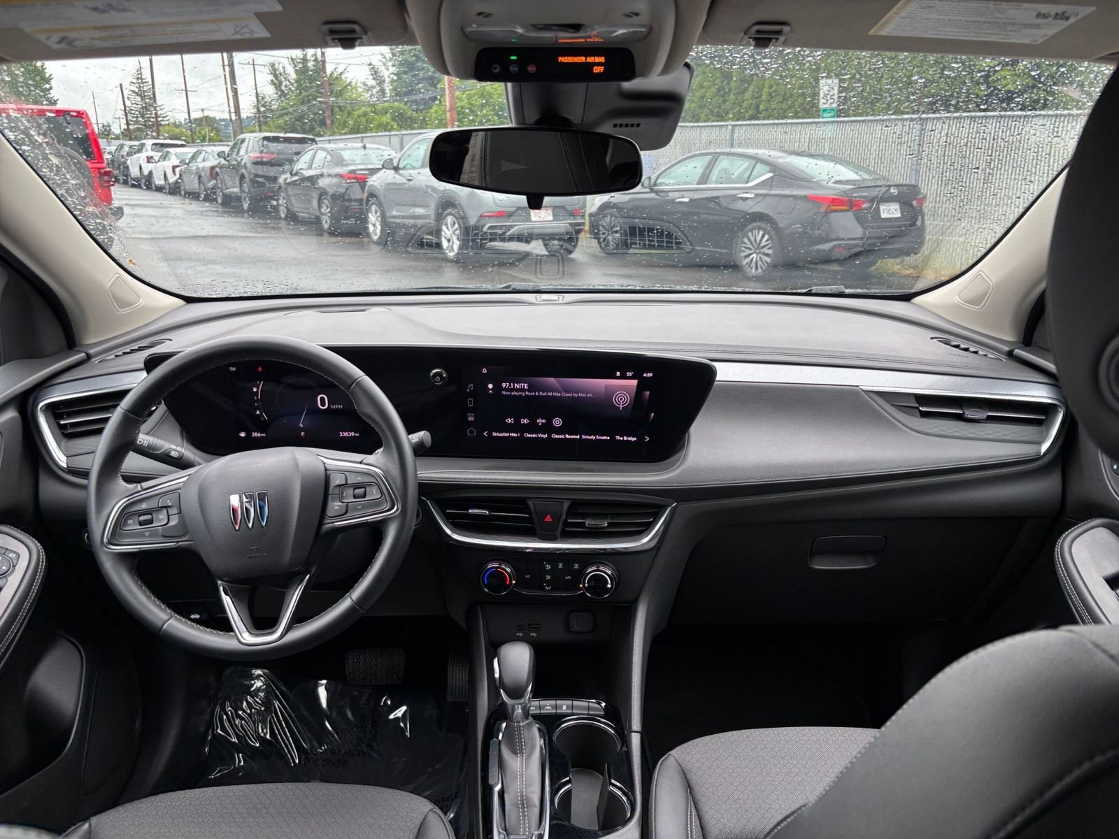 Used 2025 Buick Encore GX Preferred AWD/4WD image 33