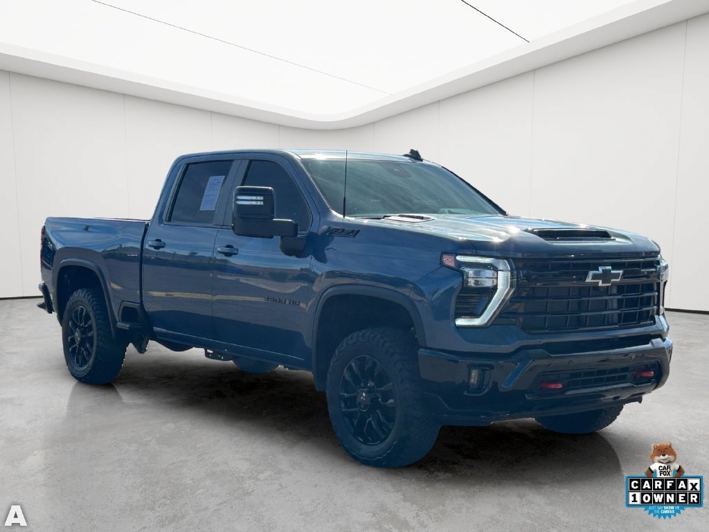 Used 2025 Chevrolet Silverado 3500 LT w/ Trail Boss Package AWD/4WD image 7
