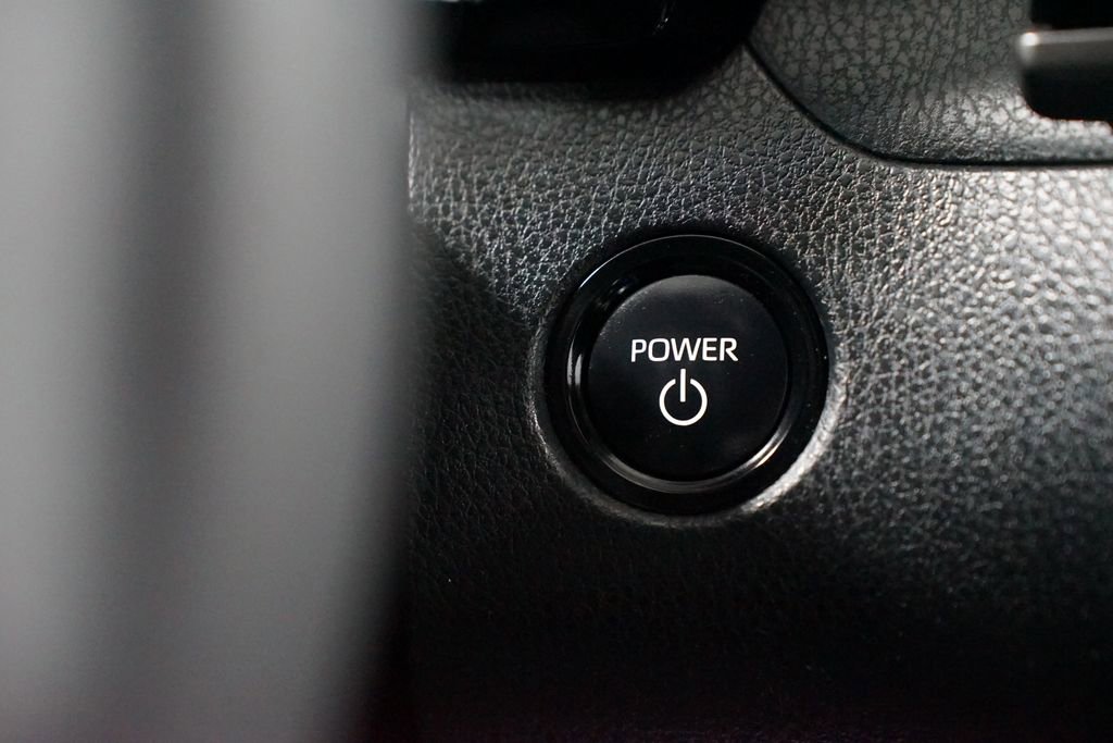 Certified 2025 Toyota Camry SE image 24