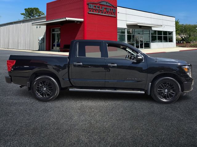 Used 2019 Nissan Titan SV w/ SV Convenience Package image 6