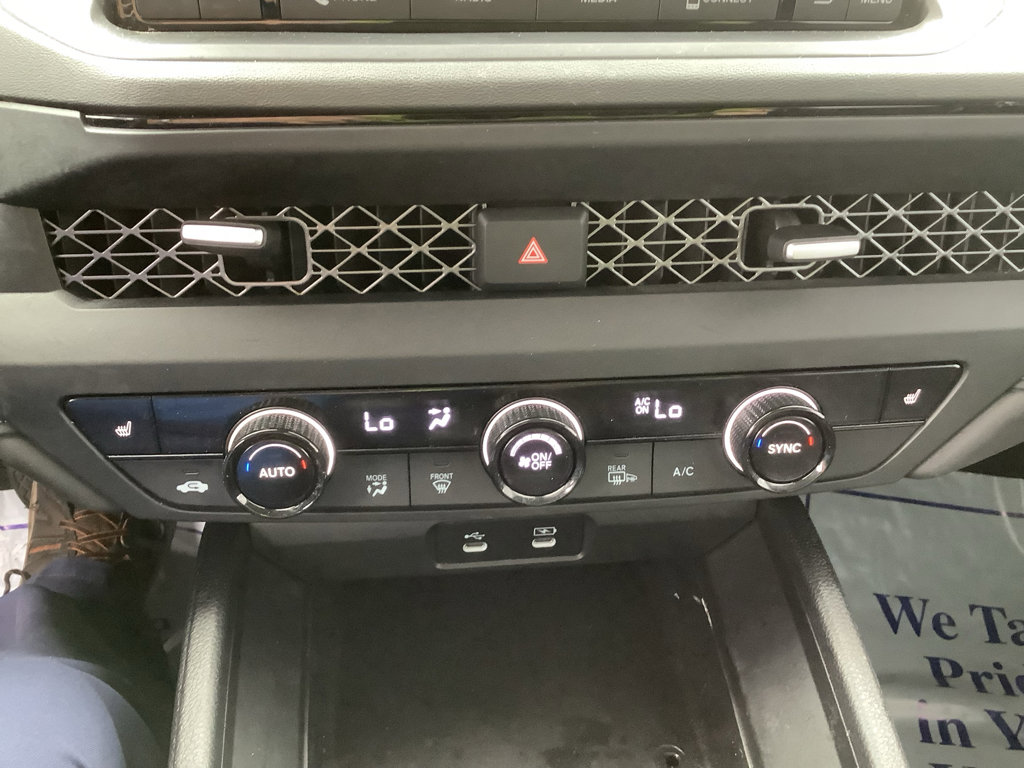 Used 2023 Honda Accord EX image 17