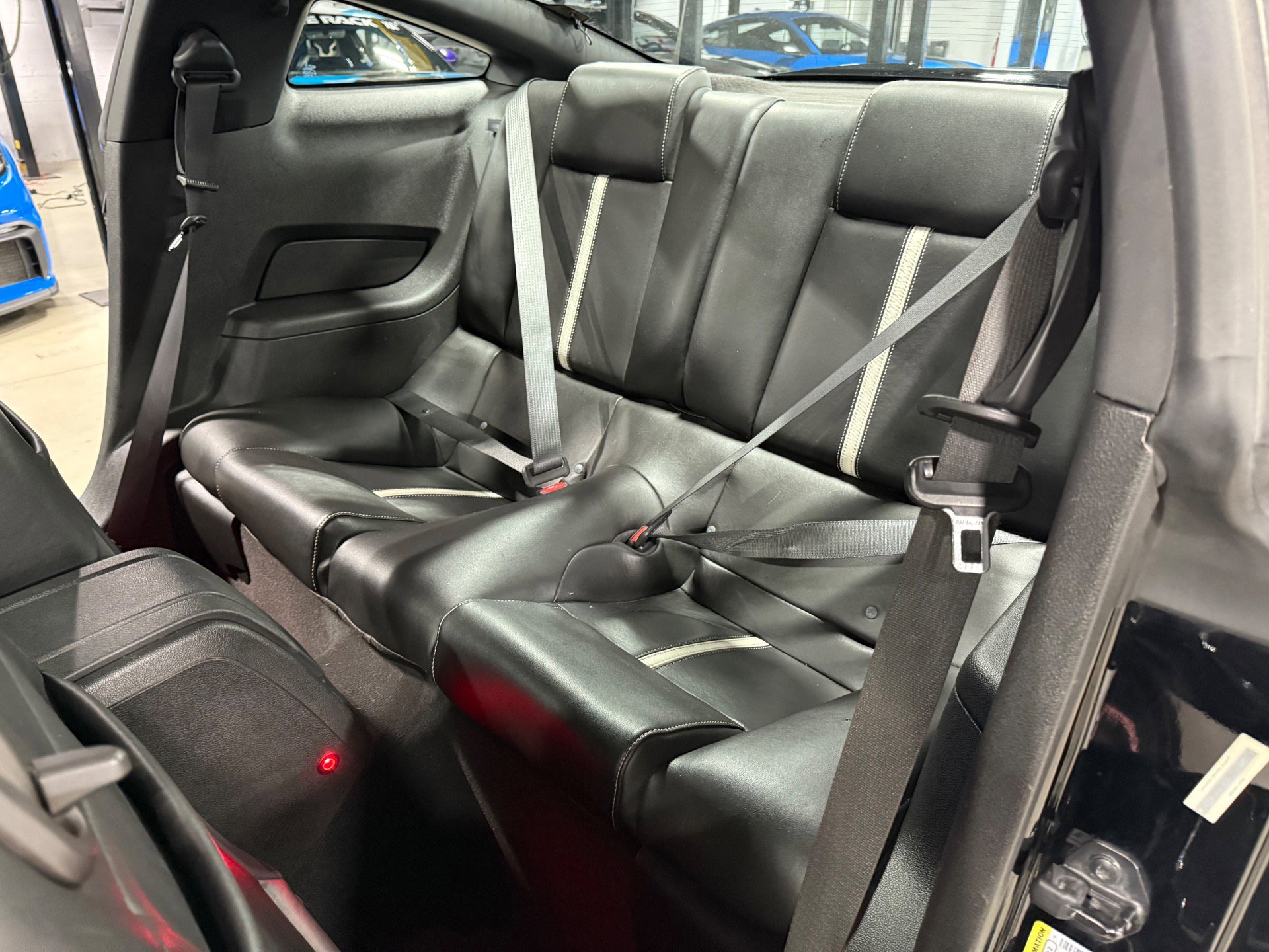 Used 2010 Ford Mustang GT image 36