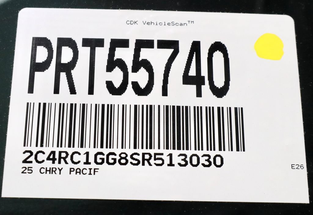 Used 2025 Chrysler Pacifica Limited FWD image 40