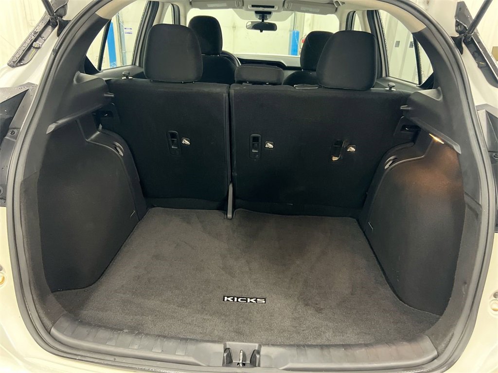 Used 2023 Nissan Kicks SV image 23