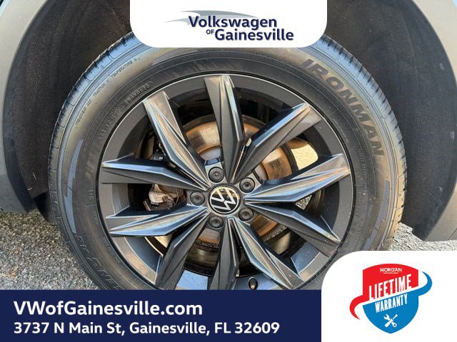 Certified 2024 Volkswagen Tiguan SE AWD/4WD image 29