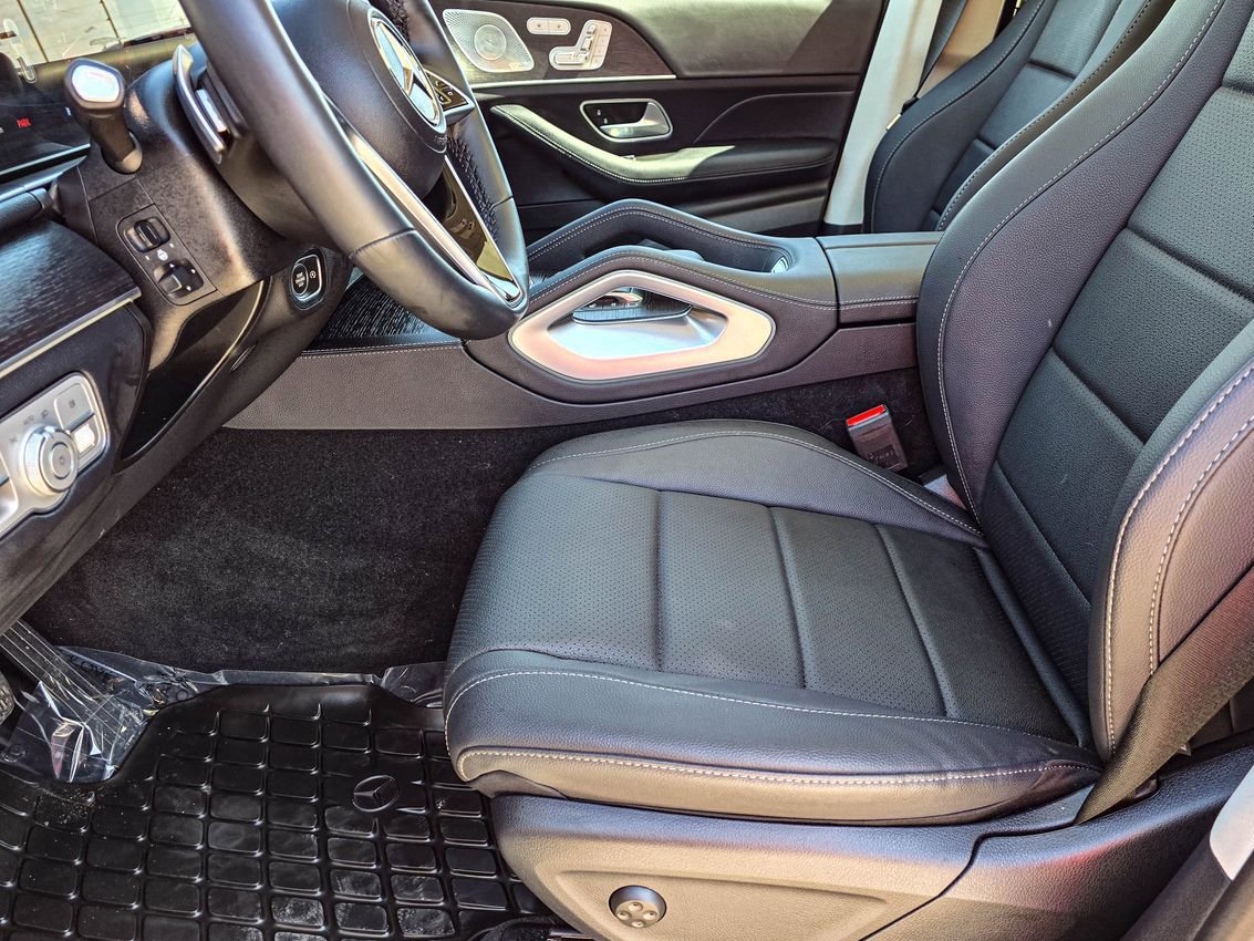 New 2026 Mercedes-Benz GLS 450 4MATIC image 13