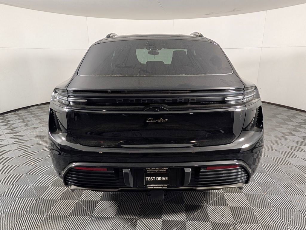 New 2026 Porsche Macan Turbo Electric image 6