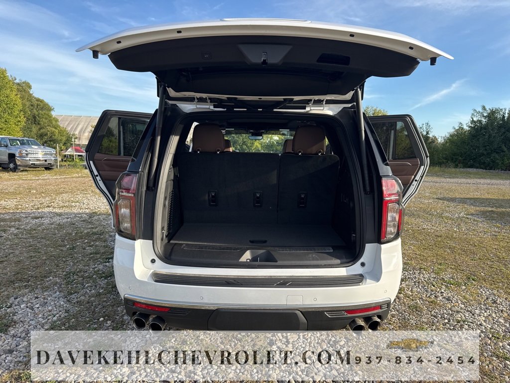 Used 2024 Chevrolet Tahoe High Country image 13