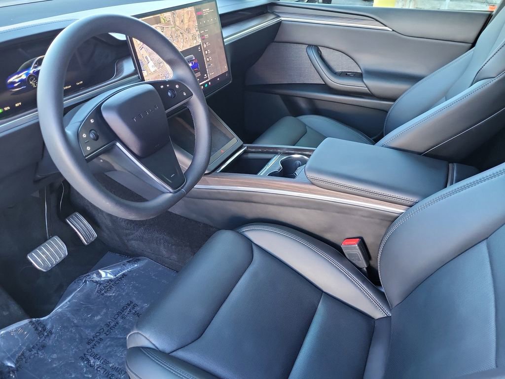 Used 2024 Tesla Model X image 12