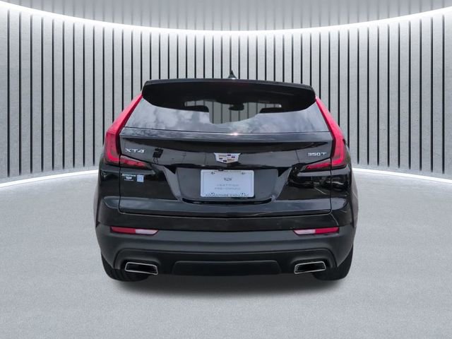 Certified 2022 Cadillac XT4 Luxury w/ Cold Weather Package FWD image 6
